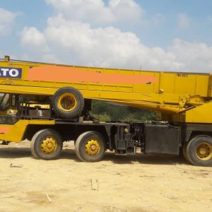 Kato 45 Ton Truck Crane